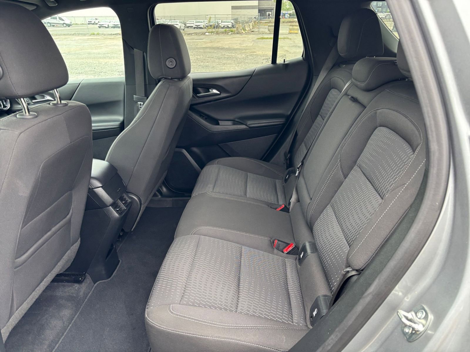 Used 2025 Chevrolet Equinox LT AWD/4WD image 25