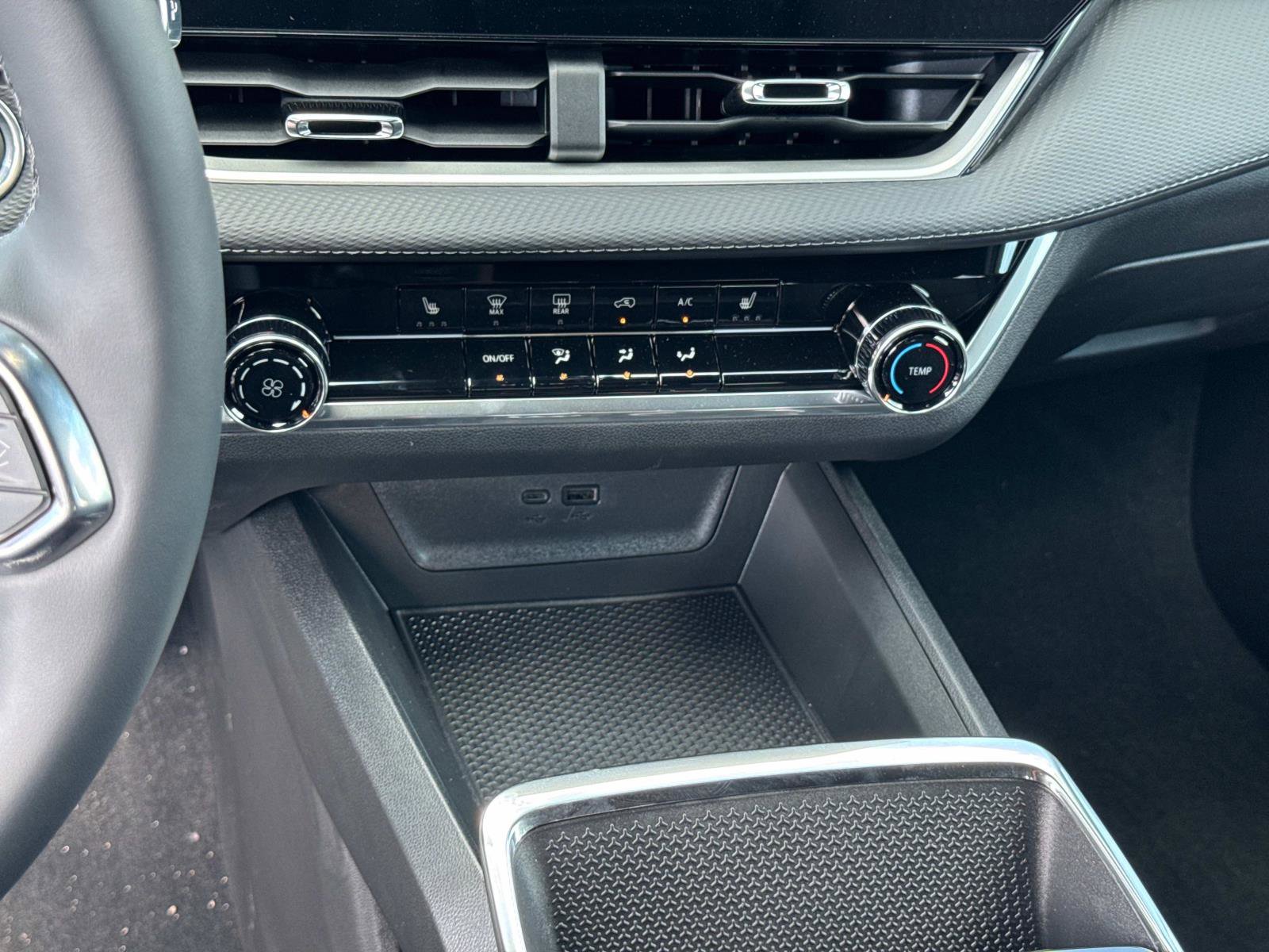 New 2026 Chevrolet Equinox LT w/ Safety and Technology Package image 5