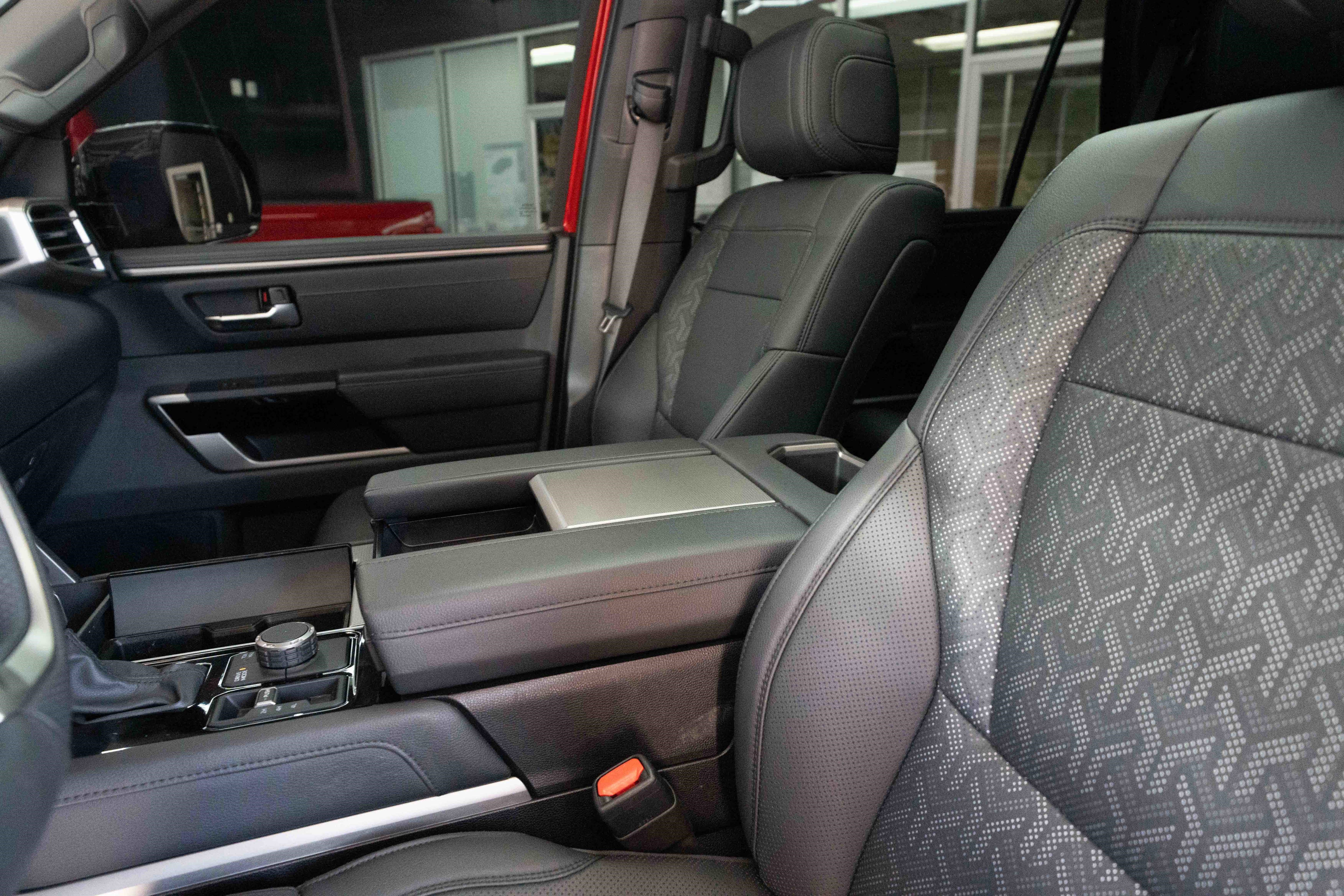 Used 2025 Toyota Sequoia Limited w/ Tow Technology Package image 10