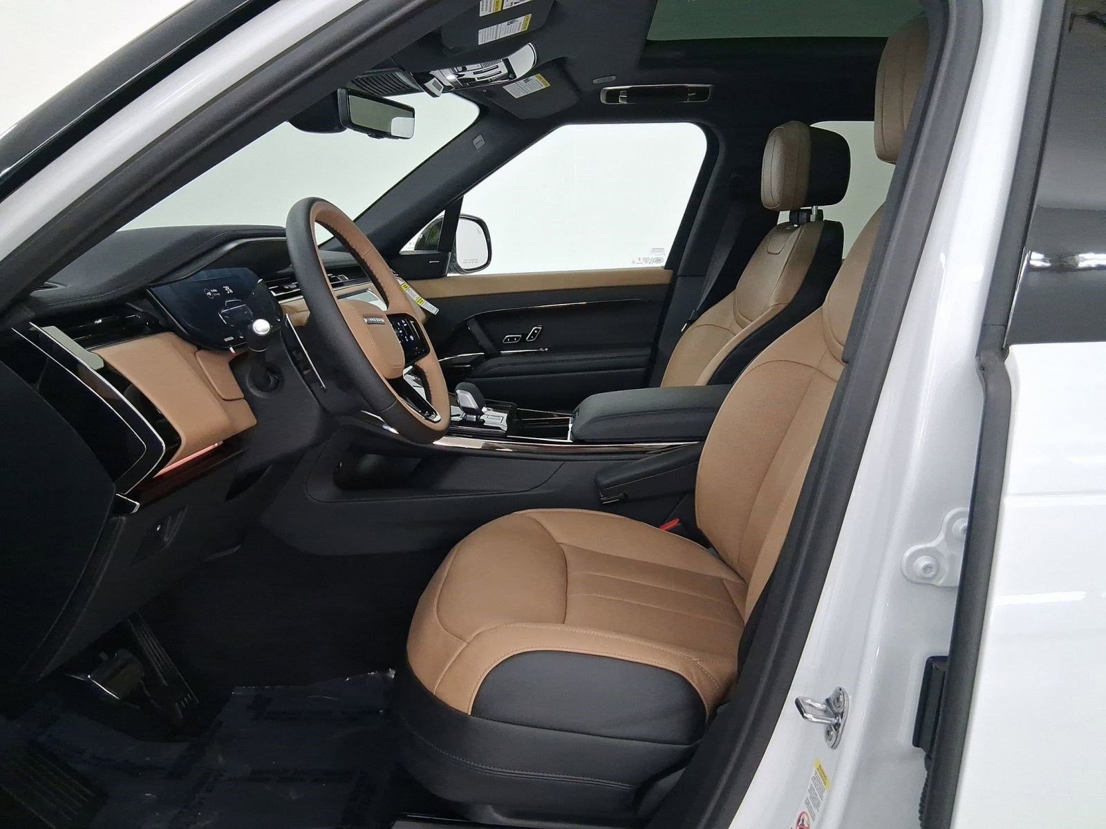 New 2026 Land Rover Range Rover Sport Dynamic SE image 5