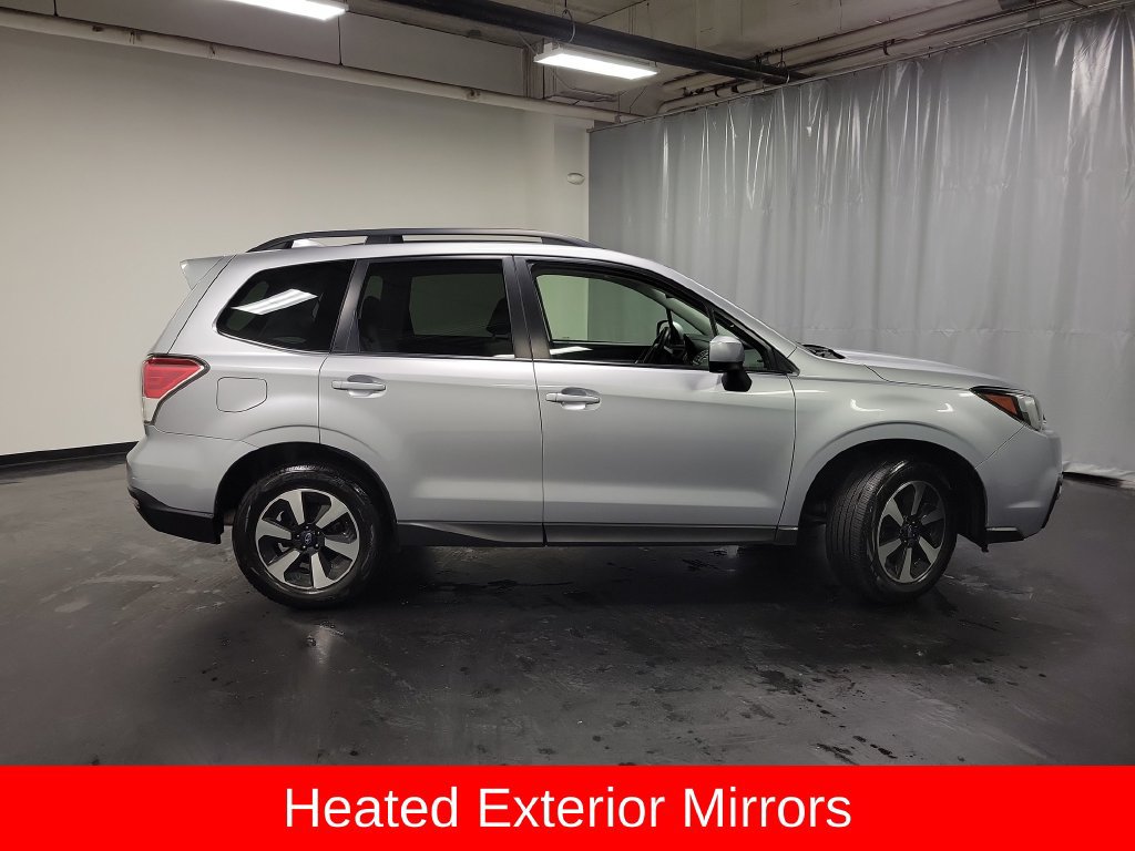 Used 2017 Subaru Forester 2.5i Premium AWD/4WD image 10