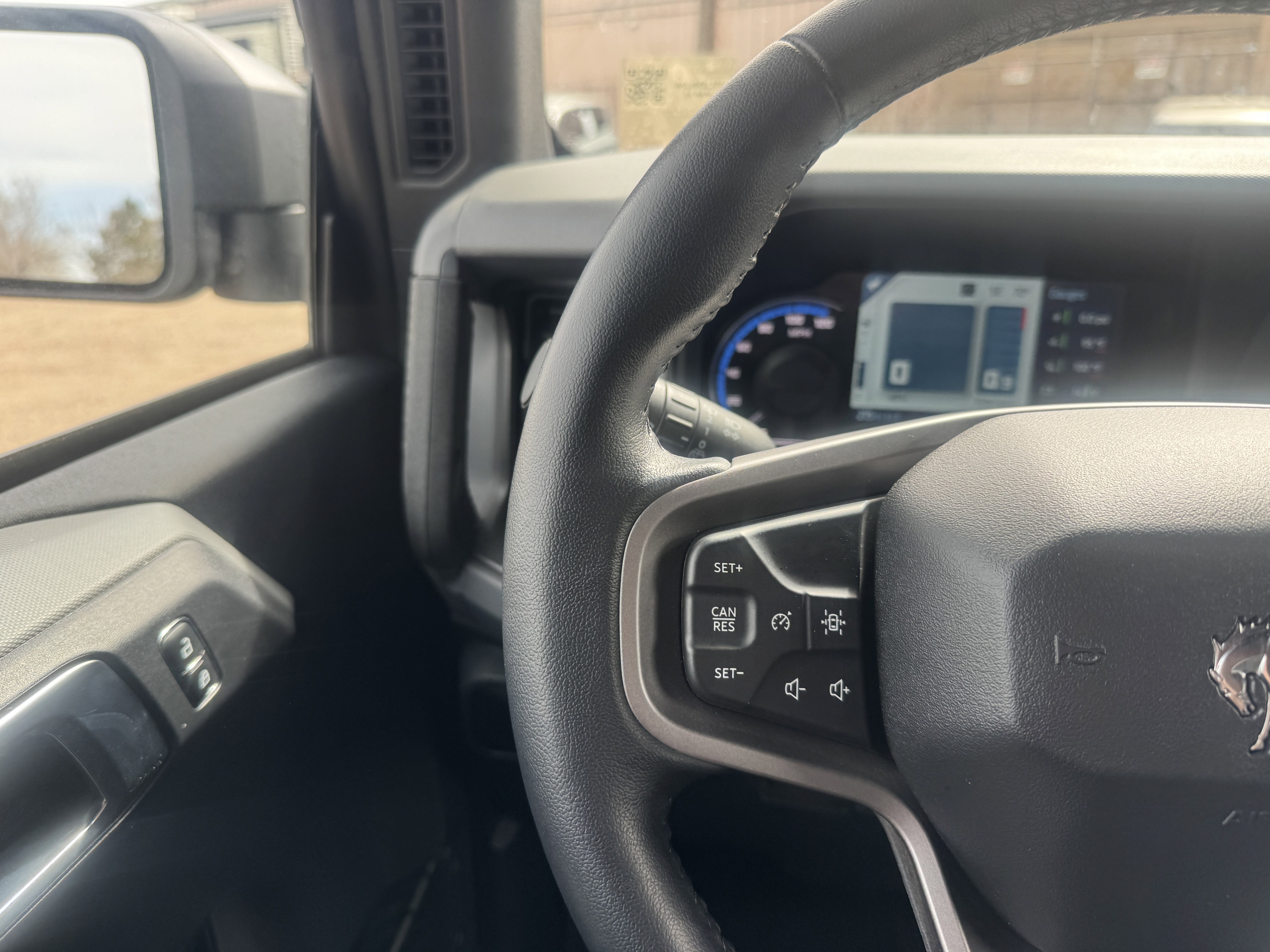 Used 2024 Ford Bronco Everglades image 21