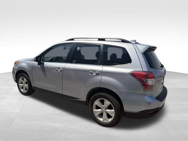 Used 2016 Subaru Forester 2.5i Limited AWD/4WD image 7