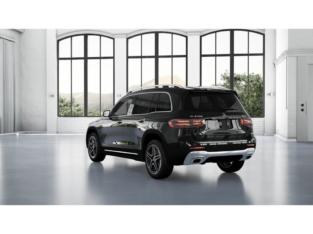 Used 2026 Mercedes-Benz GLB 250 4MATIC image 28