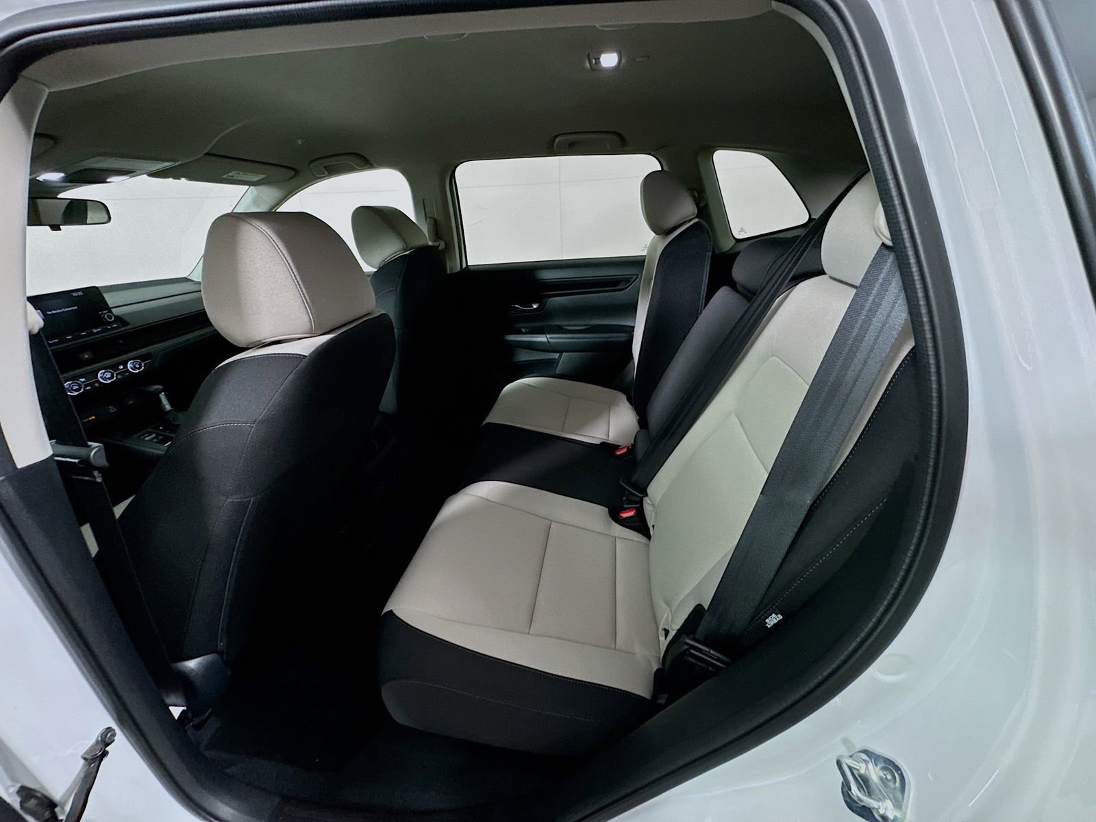 Used 2023 Honda CR-V LX image 23