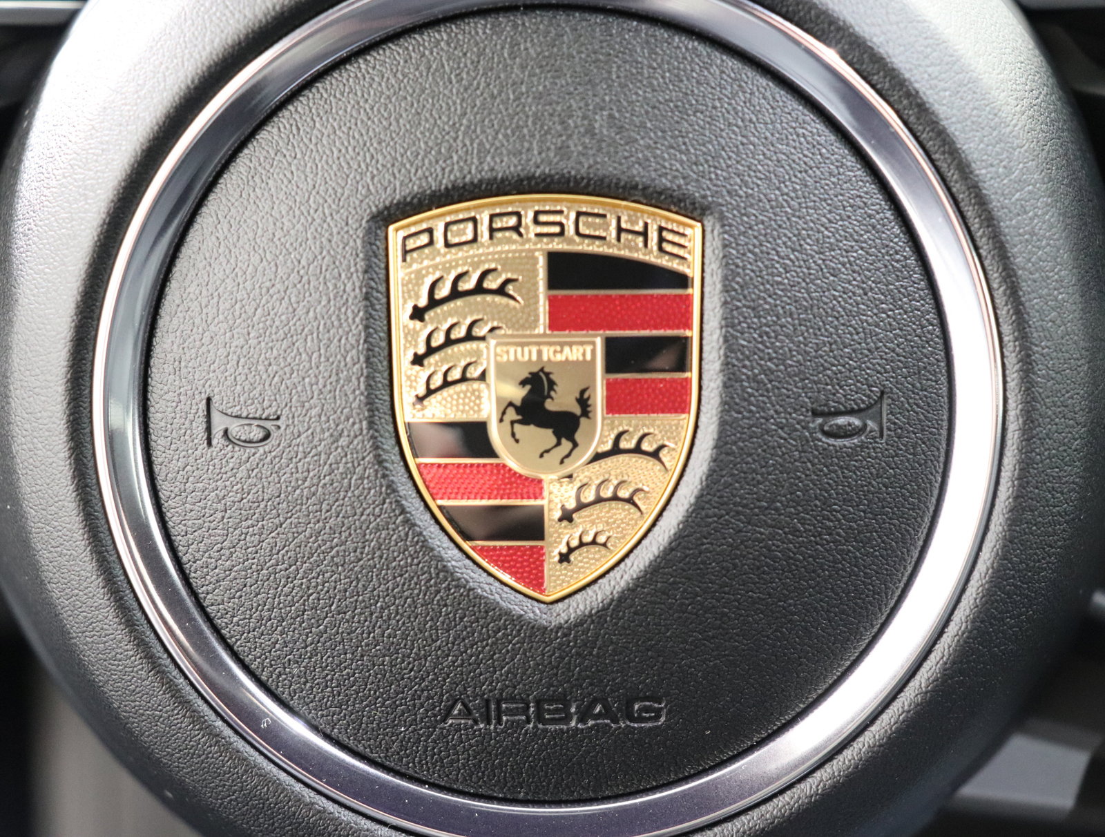 Used 2025 Porsche Macan image 38