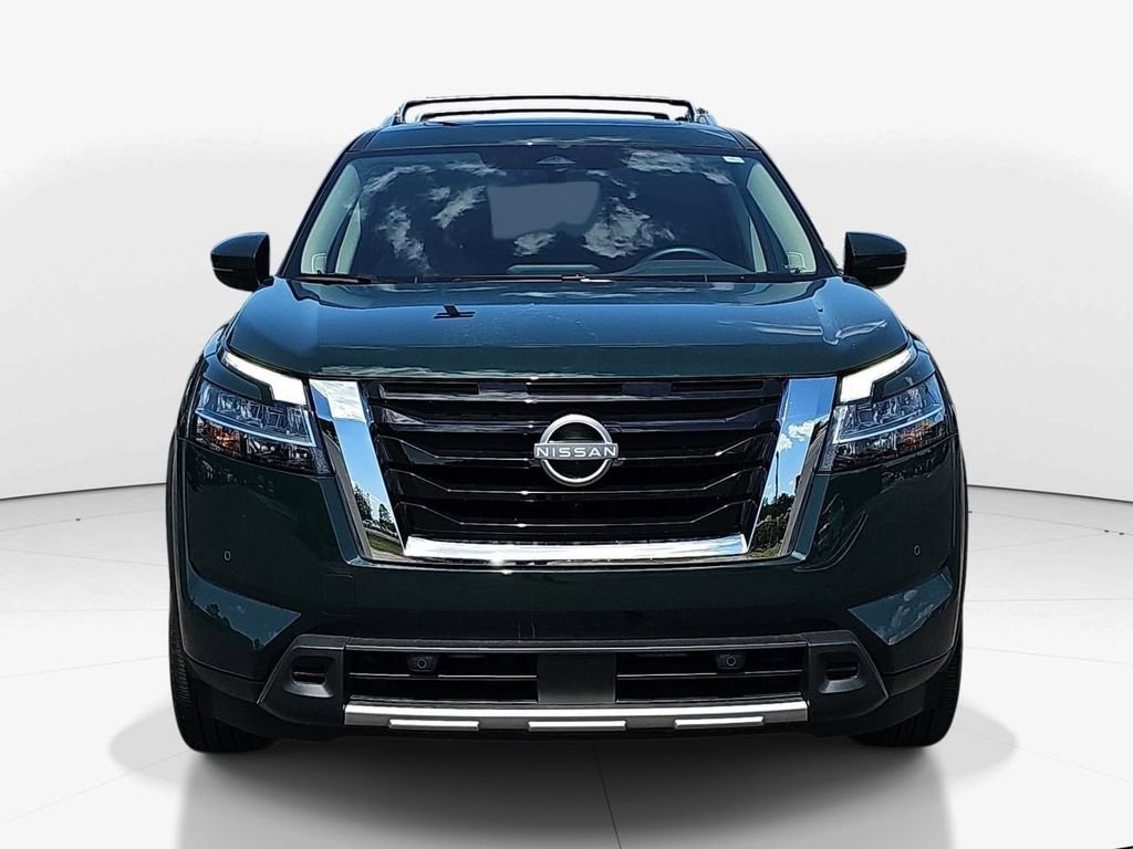 Used 2024 Nissan Pathfinder SL w/ SL Premium Package image 11