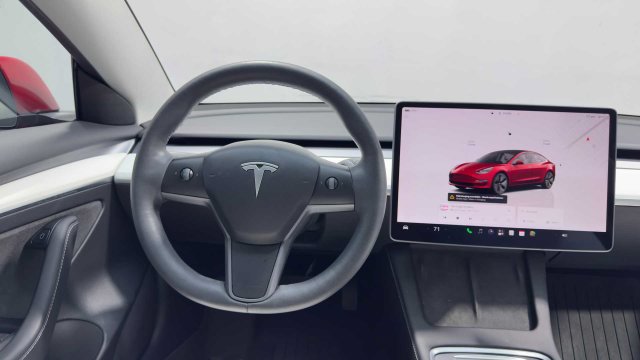 Used 2023 Tesla Model 3 Standard Range RWD image 18