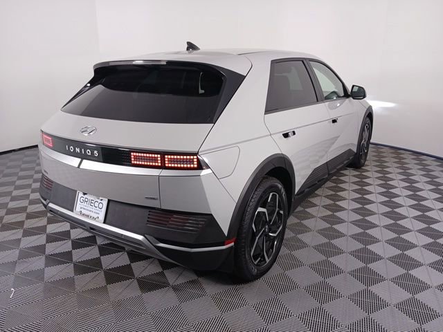 Used 2022 Hyundai Ioniq 5 SE w/ Cargo Package image 7