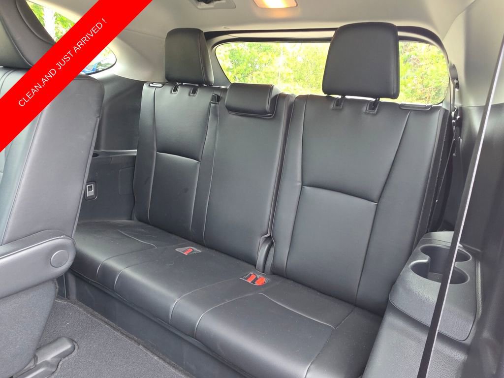Used 2023 Toyota Highlander XLE image 22