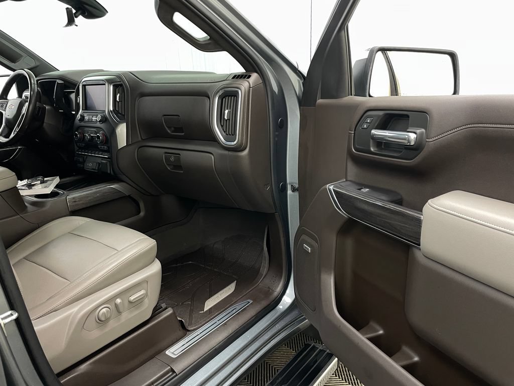 Certified 2019 Chevrolet Silverado 1500 LTZ w/ LTZ Plus Package AWD/4WD image 40
