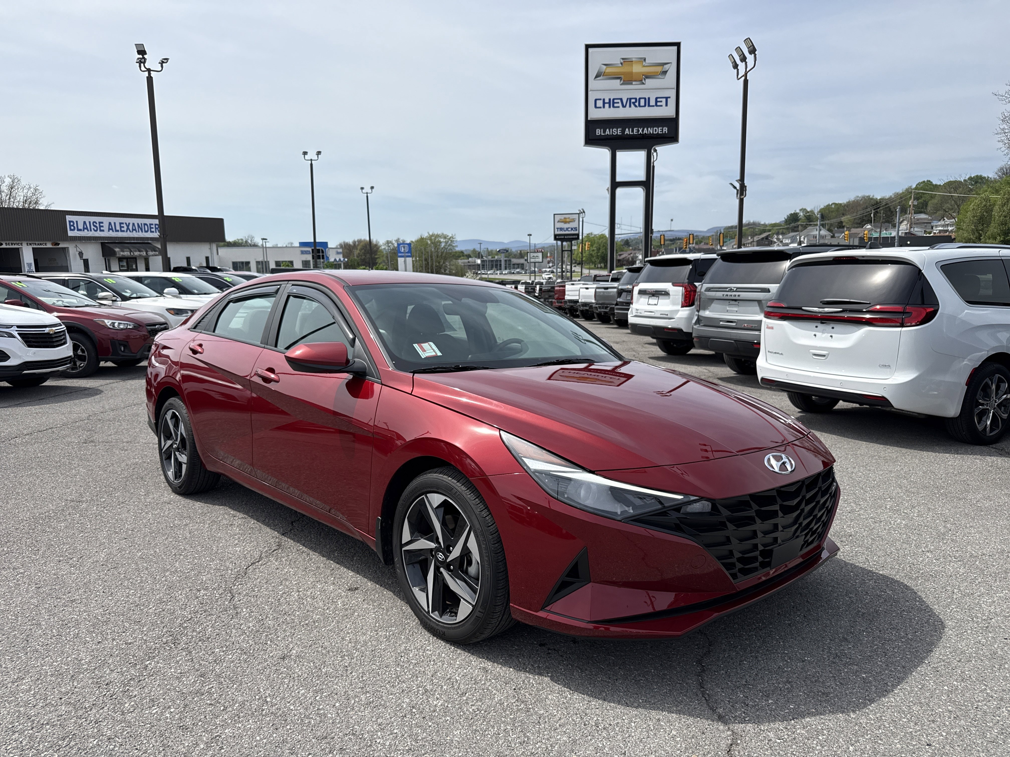 Used 2023 Hyundai Elantra SEL w/ Convenience Package
