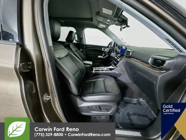 Certified 2021 Ford Explorer Limited w/ Hybrid Equipment Group 310A AWD/4WD image 32