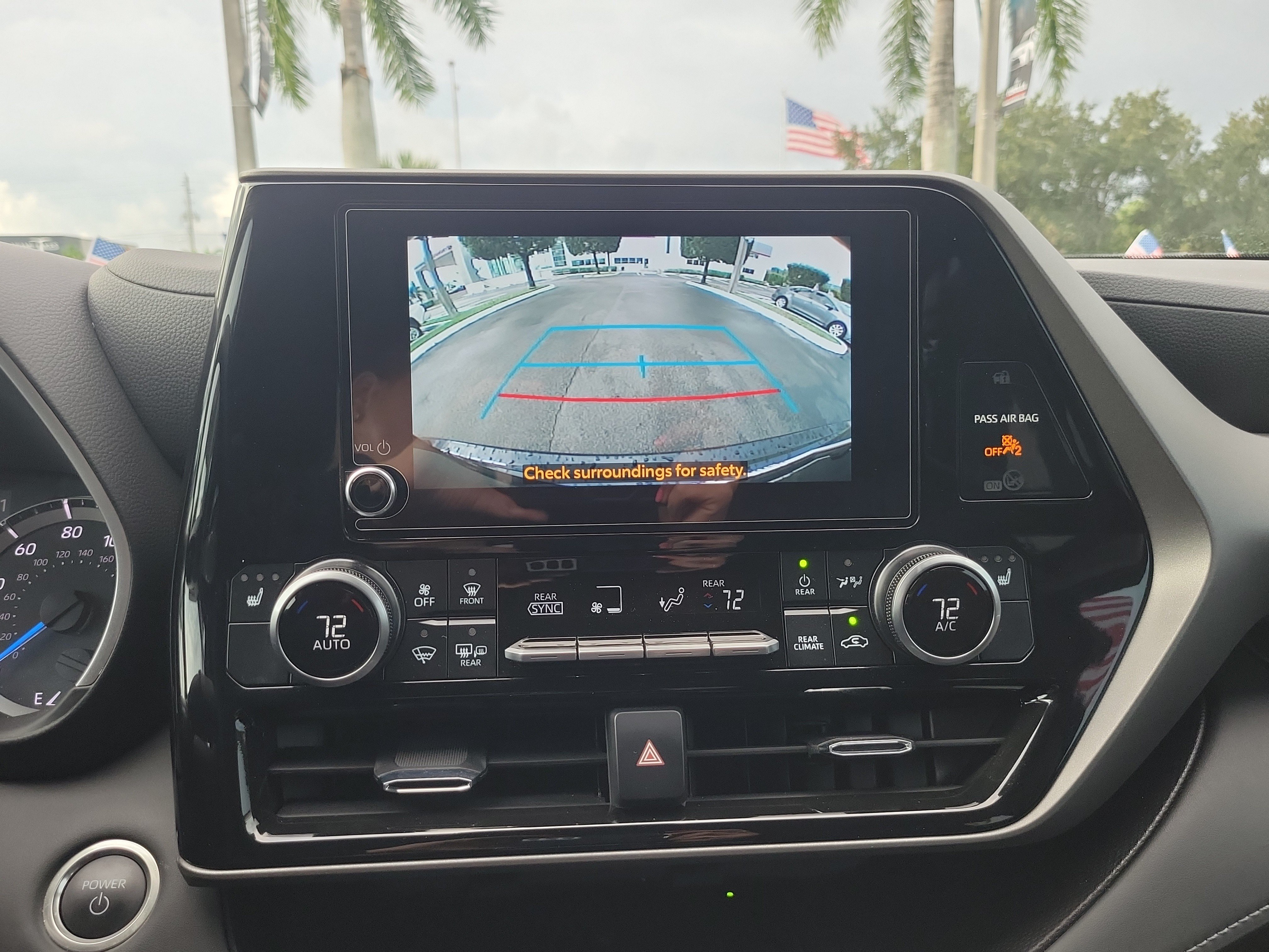 Used 2026 Toyota Highlander XLE AWD/4WD image 27