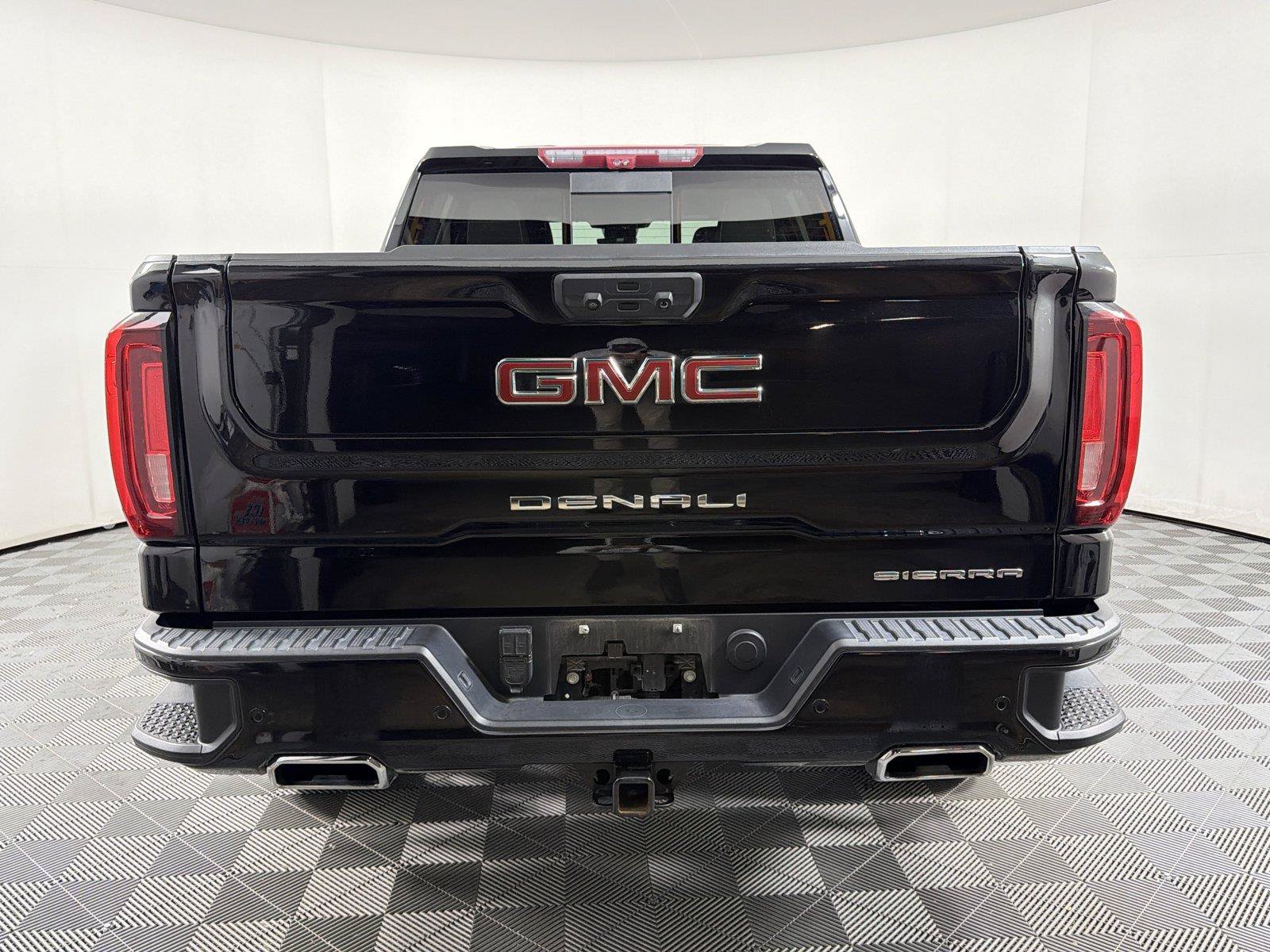 Used 2023 GMC Sierra 1500 Denali w/ Denali Reserve Package AWD/4WD image 5