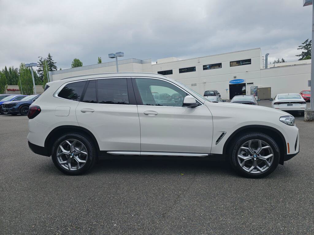 Used 2024 BMW X3 xDrive30i AWD/4WD image 9