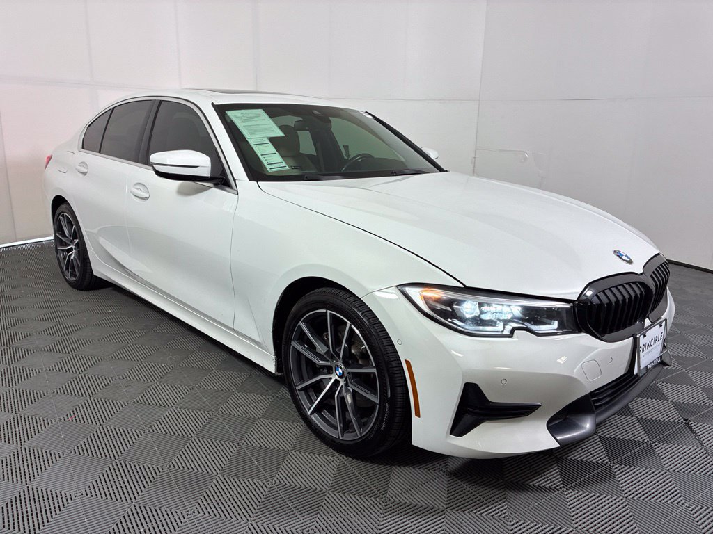 Used 2021 BMW 330i Sedan w/ Convenience Package RWD image 4