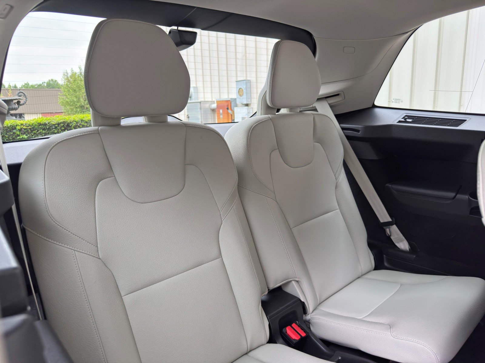 Used 2025 Volvo XC90 T8 Plus AWD/4WD image 42