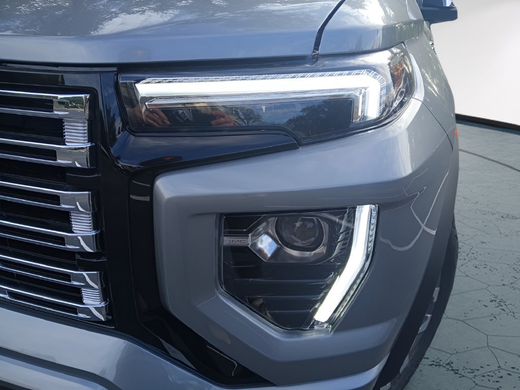 New 2026 GMC Canyon Denali AWD/4WD image 3