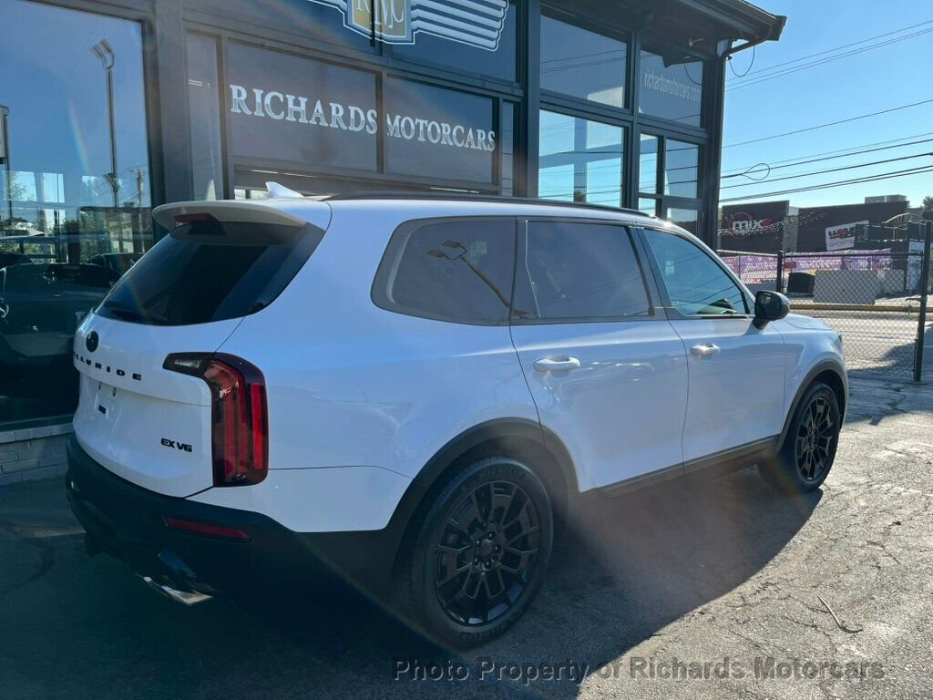 Used 2021 Kia Telluride EX w/ EX Premium Package image 4