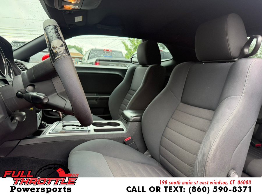 Used 2010 Dodge Challenger SE RWD image 18