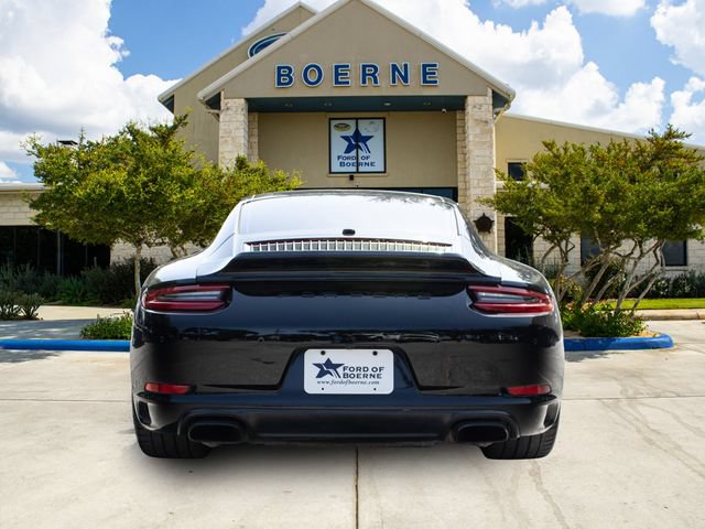 Used 2018 Porsche 911 Carrera RWD image 4