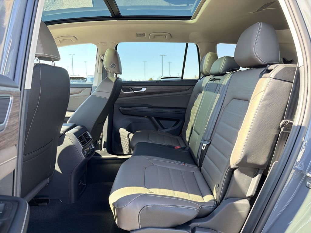New 2026 Volkswagen Atlas SEL image 14