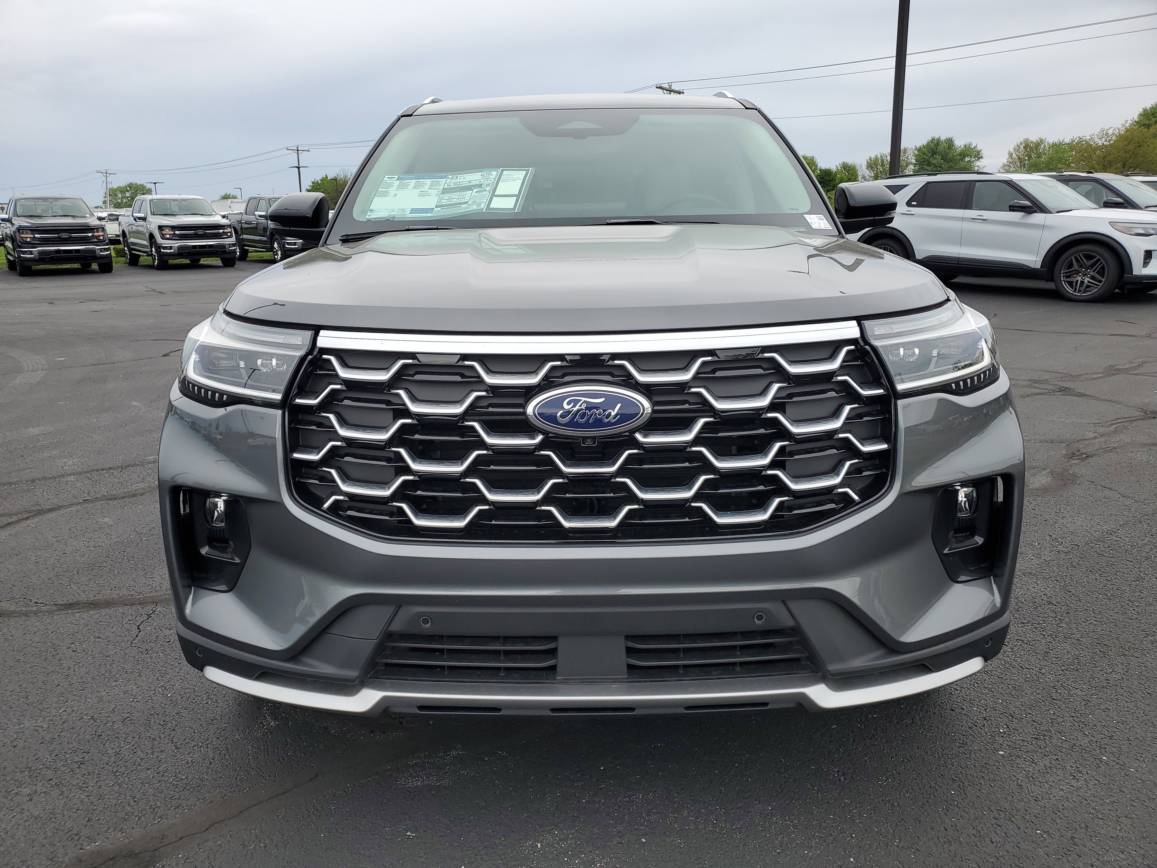 New 2026 Ford Explorer Platinum w/ LUX Leather Package AWD/4WD image 6