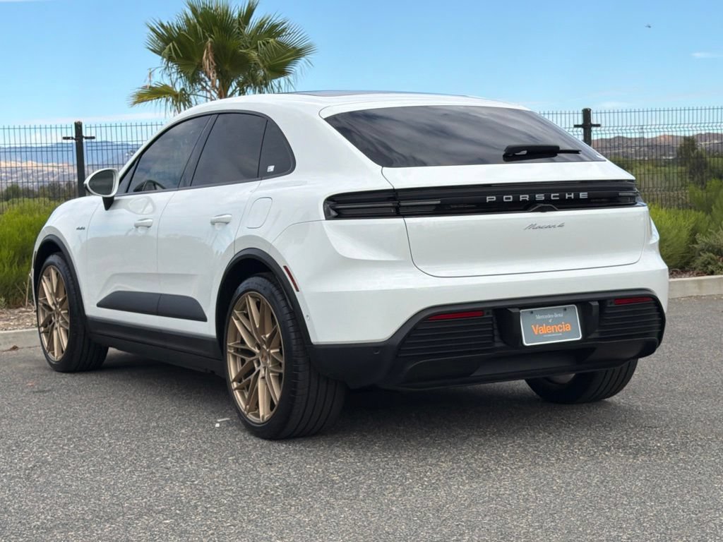 Used 2024 Porsche Macan 4 Electric AWD/4WD image 11