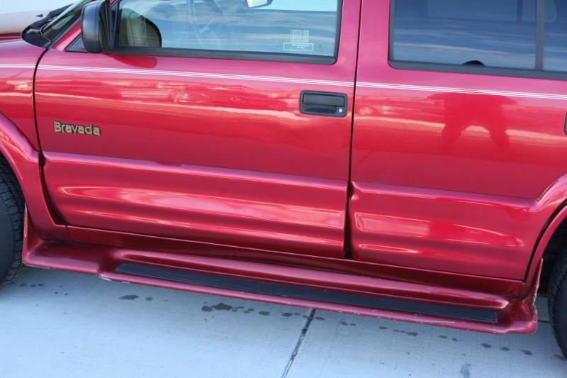 Used 2000 Oldsmobile Bravada AWD w/ Convenience Pkg I image 13