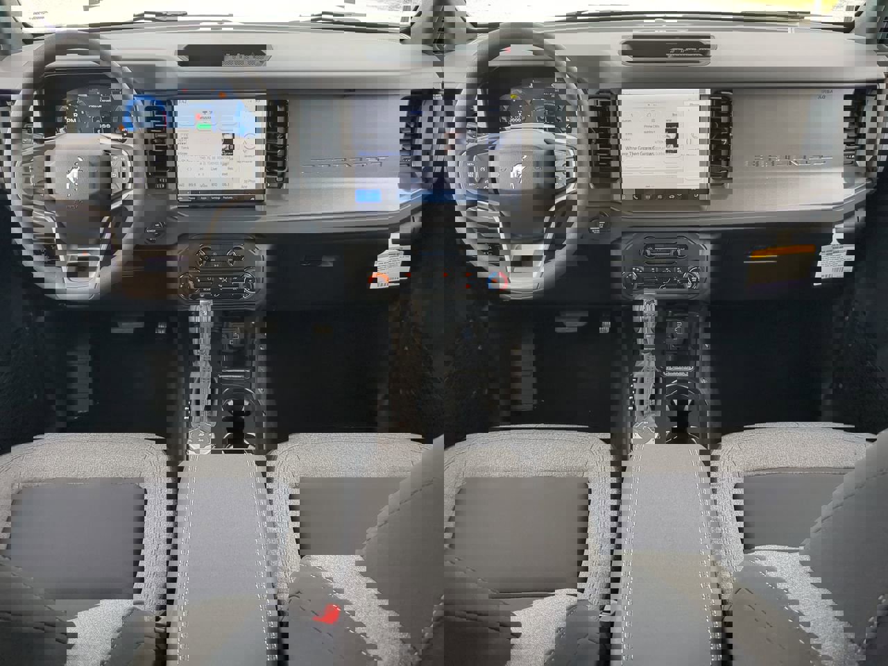 New 2025 Ford Bronco 4-Door image 13