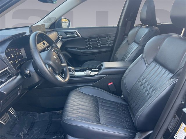 Used 2025 Mitsubishi Outlander SEL image 10