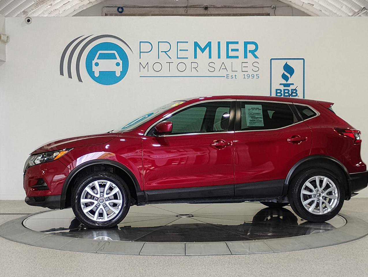 Used 2020 Nissan Rogue Sport S w/ Appearance Package FWD image 3
