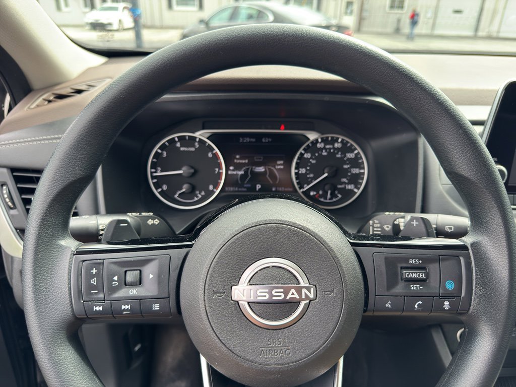 Used 2023 Nissan Rogue SV AWD/4WD image 21