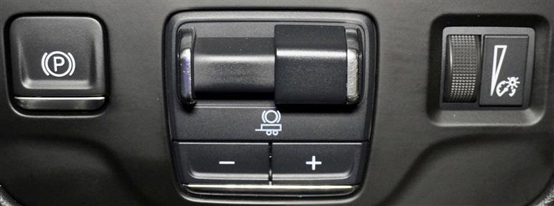 Used 2021 Cadillac Escalade Premium Luxury w/ Driver Assist Tech Package image 52