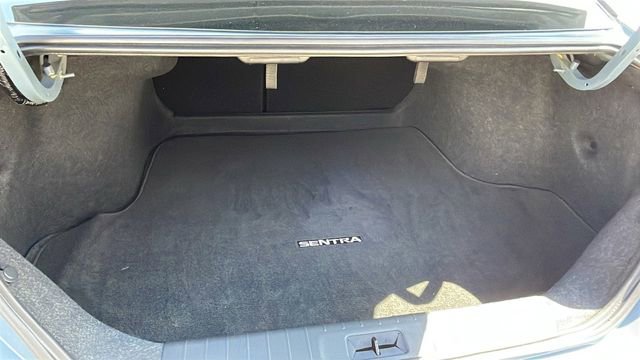 Used 2025 Nissan Sentra SV w/ Trunk Package image 30