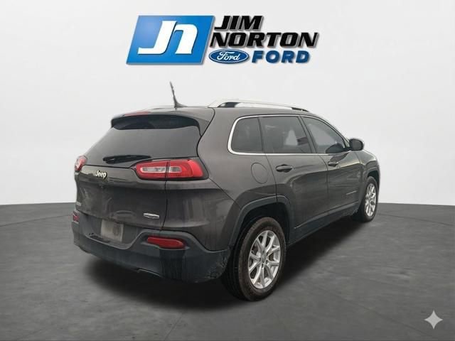 Used 2018 Jeep Cherokee Latitude Plus FWD image 10