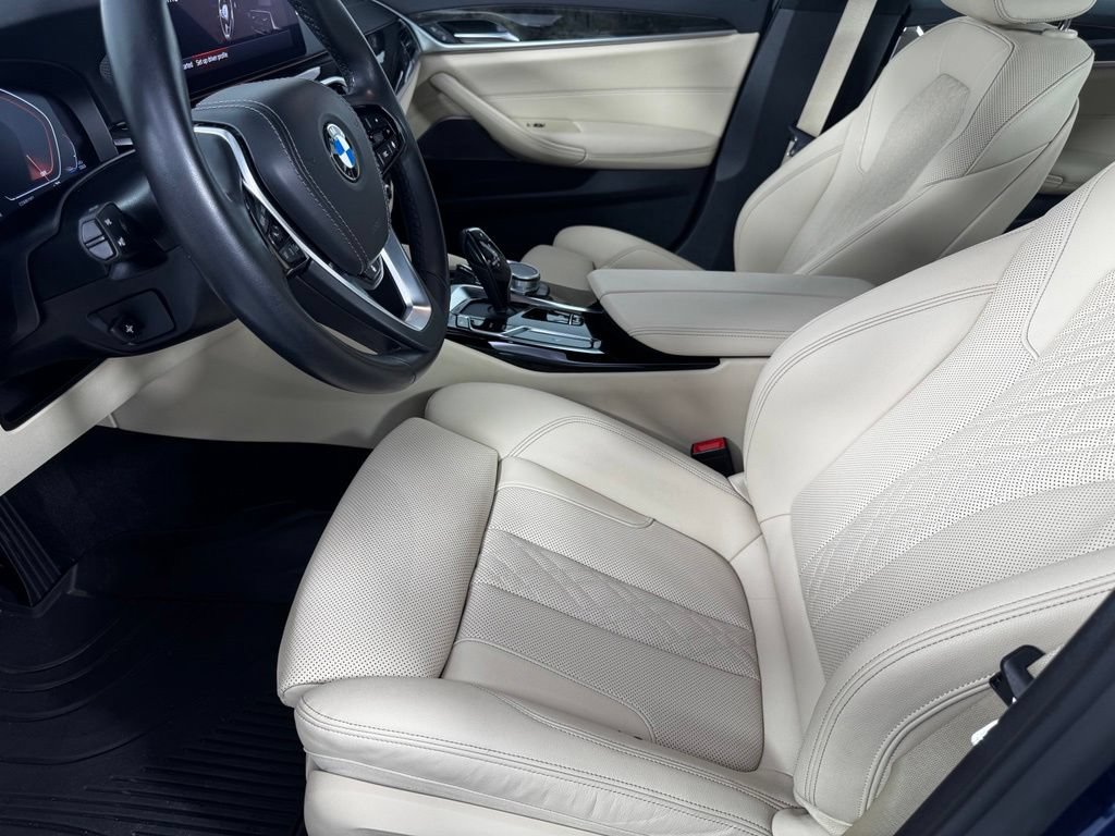 Used 2022 BMW 530i xDrive w/ Premium Package AWD/4WD image 12