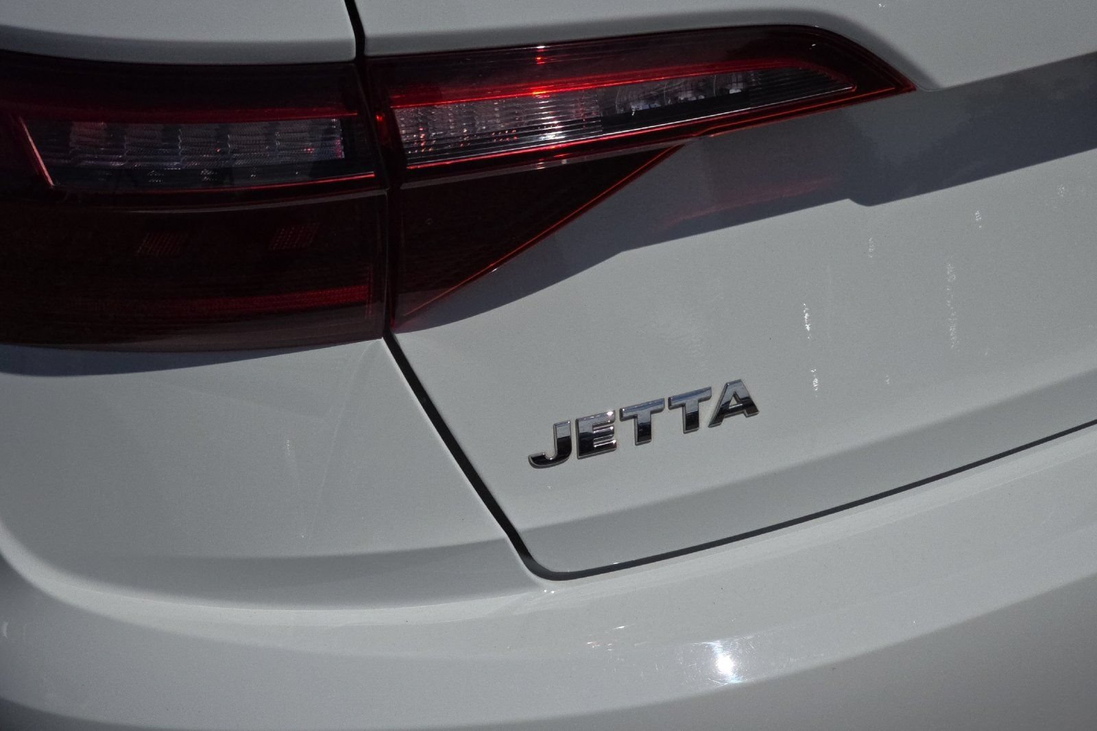 Used 2021 Volkswagen Jetta SEL Premium FWD image 23