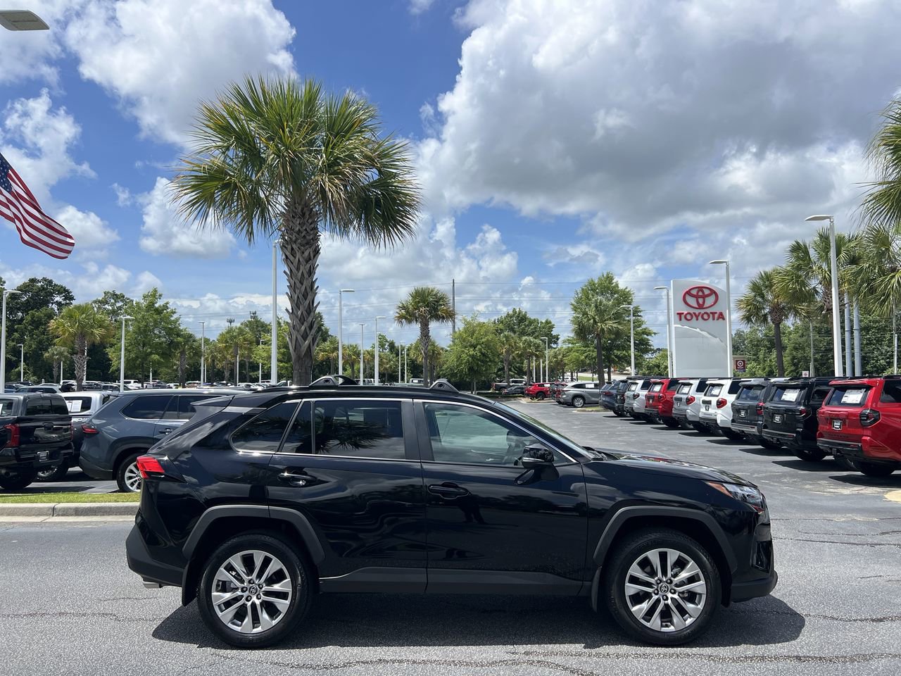 Used 2025 Toyota RAV4 XLE Premium FWD image 11