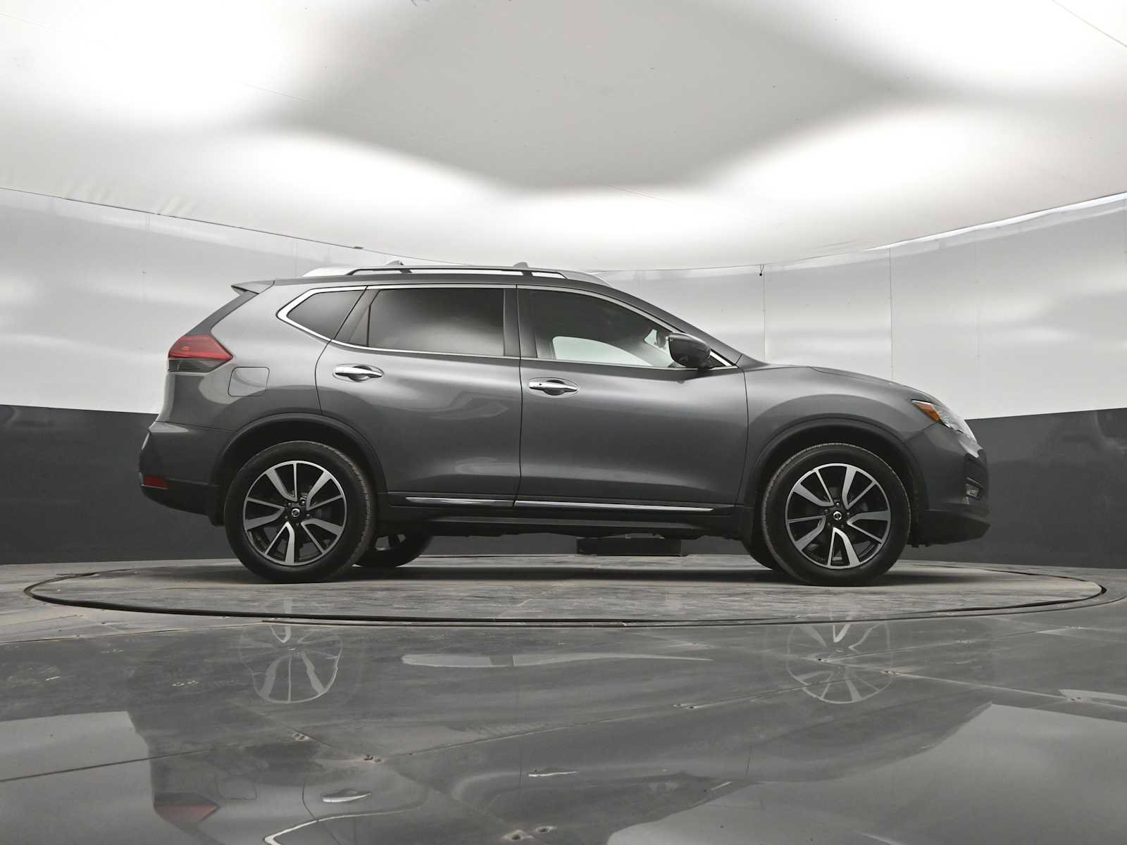 Used 2019 Nissan Rogue SL w/ Premium Package AWD/4WD image 35