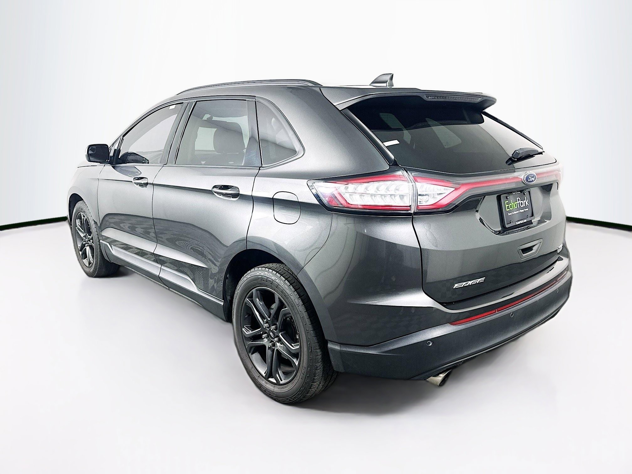 Used 2018 Ford Edge SEL w/ Equipment Group 201A FWD image 5