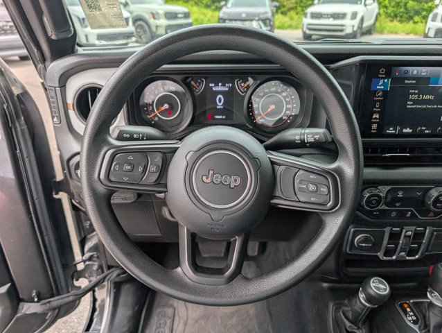 Used 2024 Jeep Gladiator Sport AWD/4WD image 19