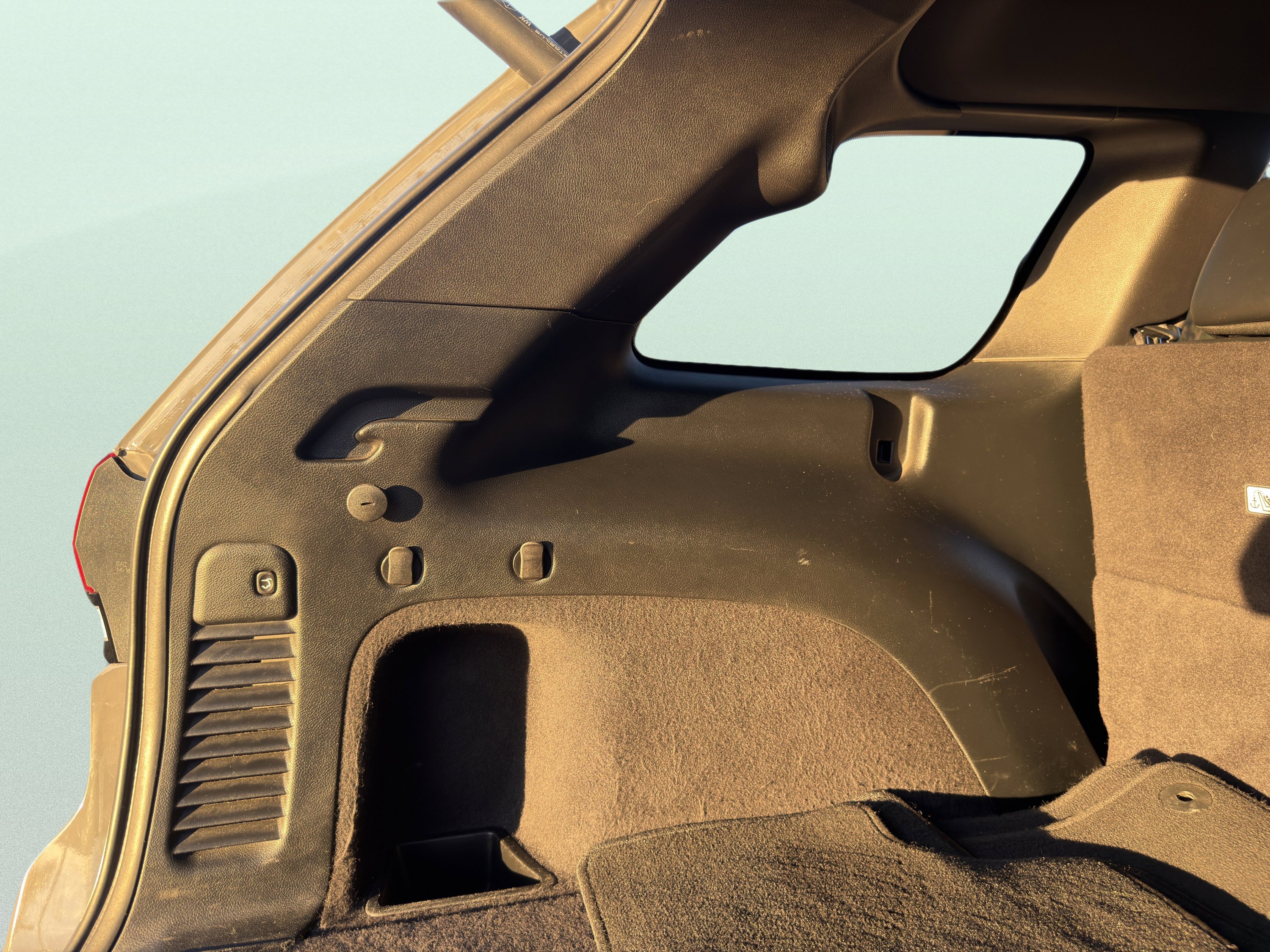 Used 2020 Jeep Grand Cherokee Altitude image 23