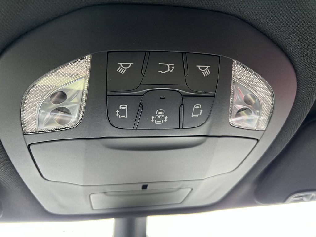 New 2026 Chrysler Pacifica Select FWD image 13