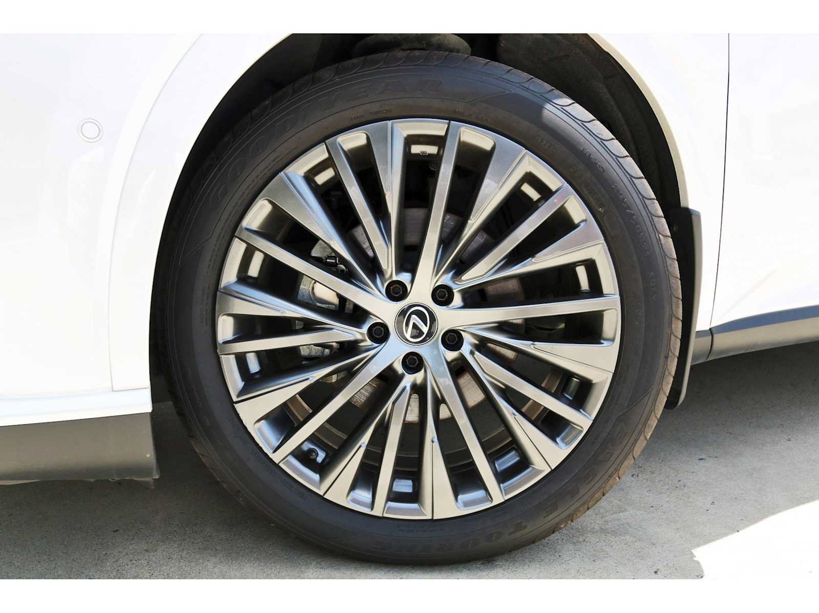 Used 2023 Lexus RX 350 FWD w/ Accessory Package (Z1) image 31