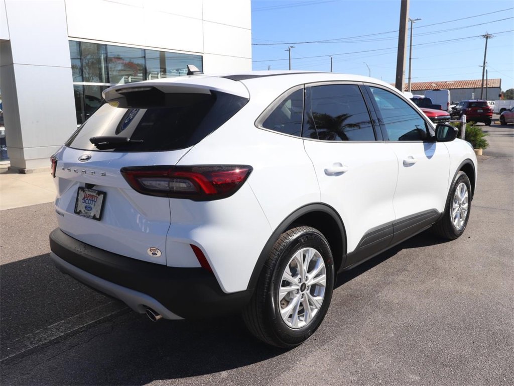 New 2026 Ford Escape Active image 9