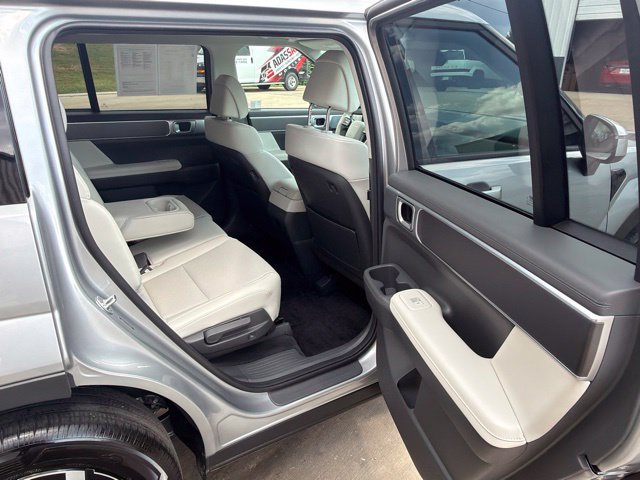 Used 2026 Hyundai Santa Fe SEL FWD image 20