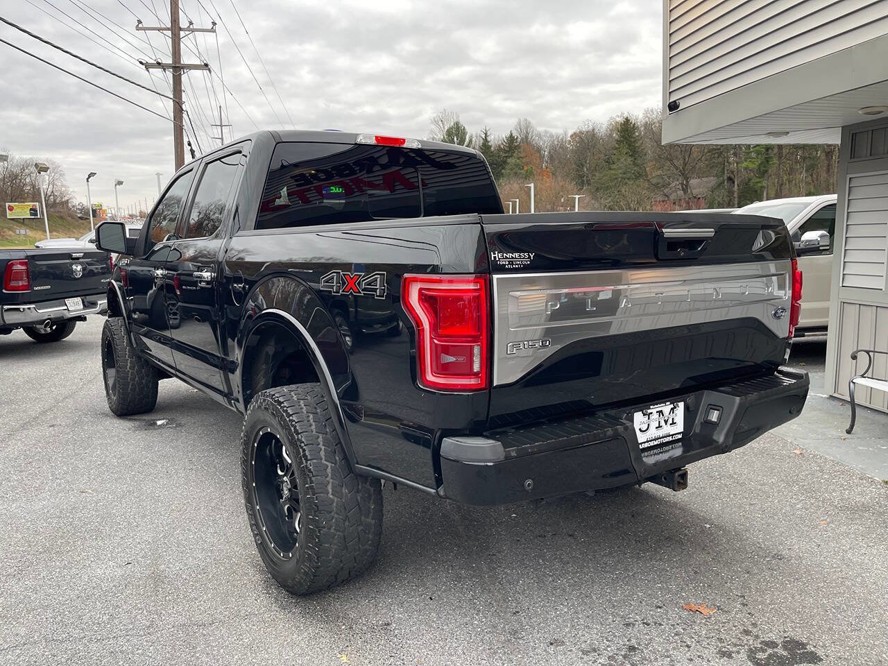 Used 2015 Ford F150 Platinum w/ Max Trailer Tow Package image 6