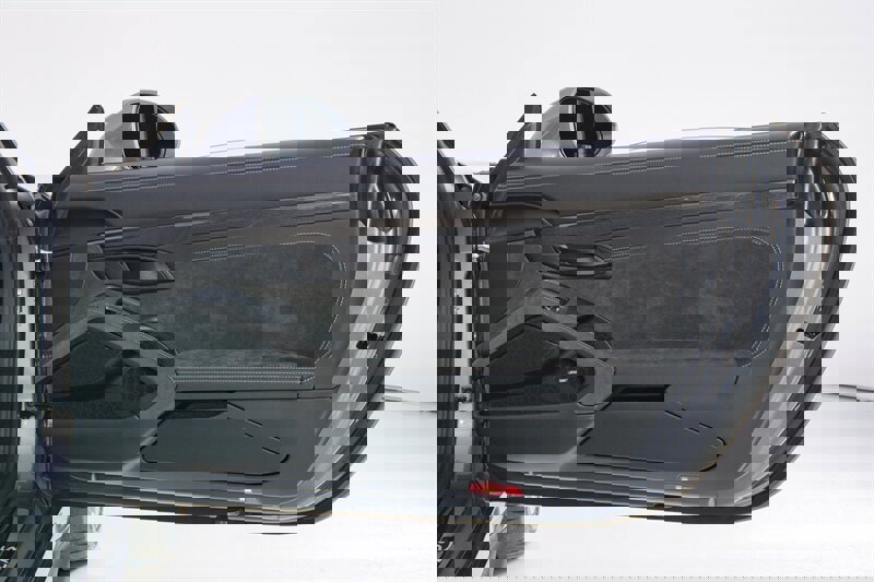 Used 2018 Porsche 911 GT2 RS image 22